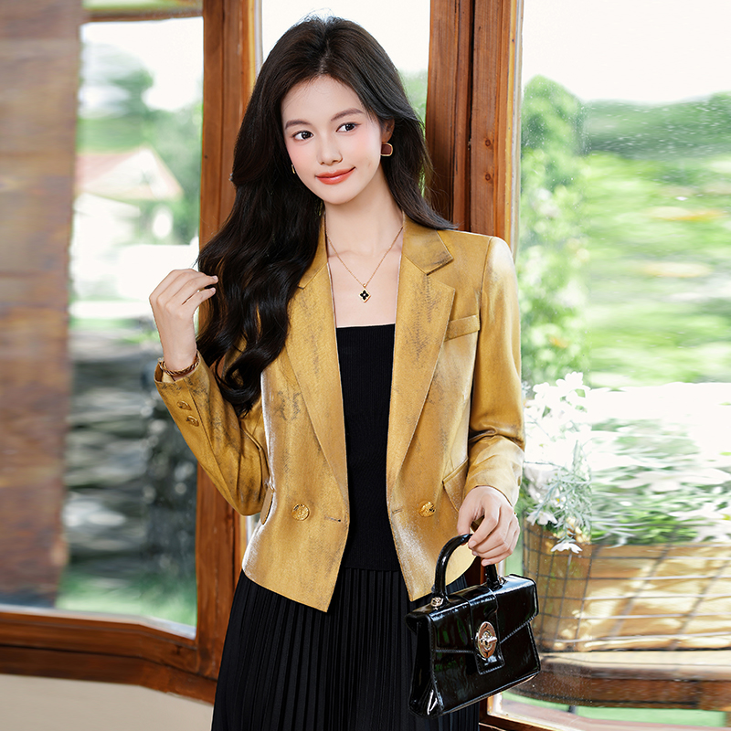 2025 petite short style suit jacket for women's early autumn new fashion Korean style casual versatile long sleeved suit 2025 petite short style suit jacket for women's early autumn new fashion Korean style casual versatile long sleeved suit