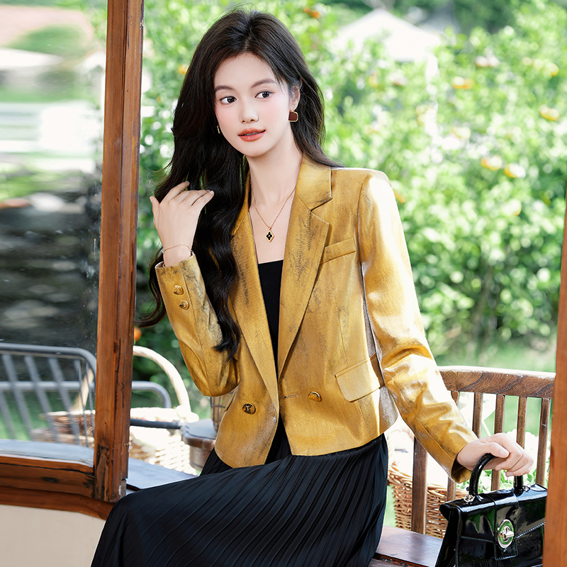 2025 petite short style suit jacket for women's early autumn new fashion Korean style casual versatile long sleeved suit 2025 petite short style suit jacket for women's early autumn new fashion Korean style casual versatile long sleeved suit
