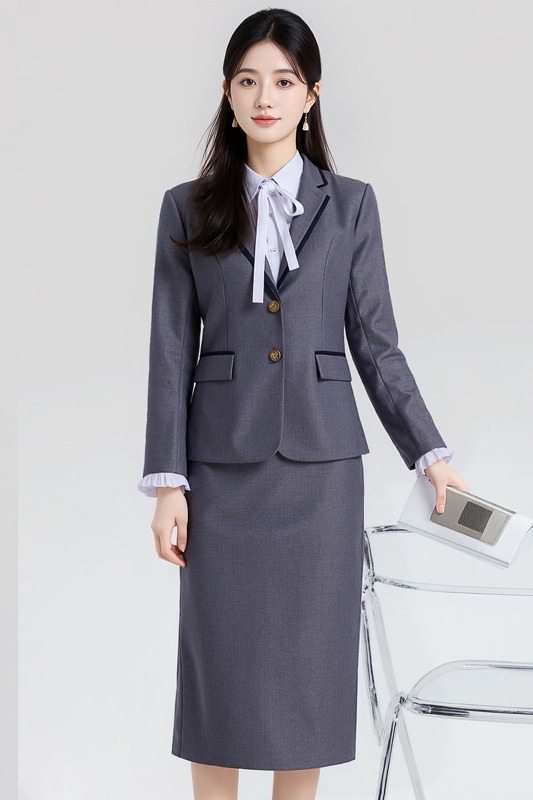 British style gray suit for women in autumn 2025, new design with a niche temperament, college style long sleeved suit British style gray suit for women in autumn 2025, new design with a niche temperament, college style long sleeved suit