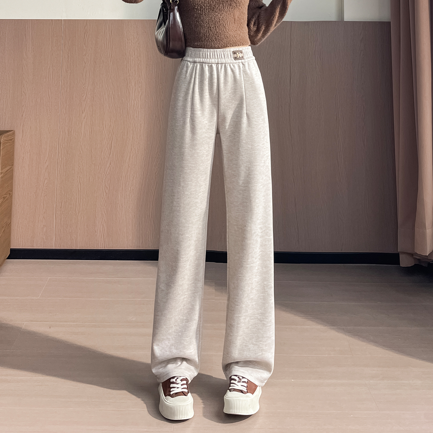 High waisted narrow version wide leg pants for women in autumn and winter 2025, new style with a hanging feel, large size, loose fit, slimming and versatile straight leg casual pants High waisted narrow version wide leg pants for women in autumn and winter 2025, new style with a hanging feel, large size, loose fit, slimming and versatile straight leg casual pants
