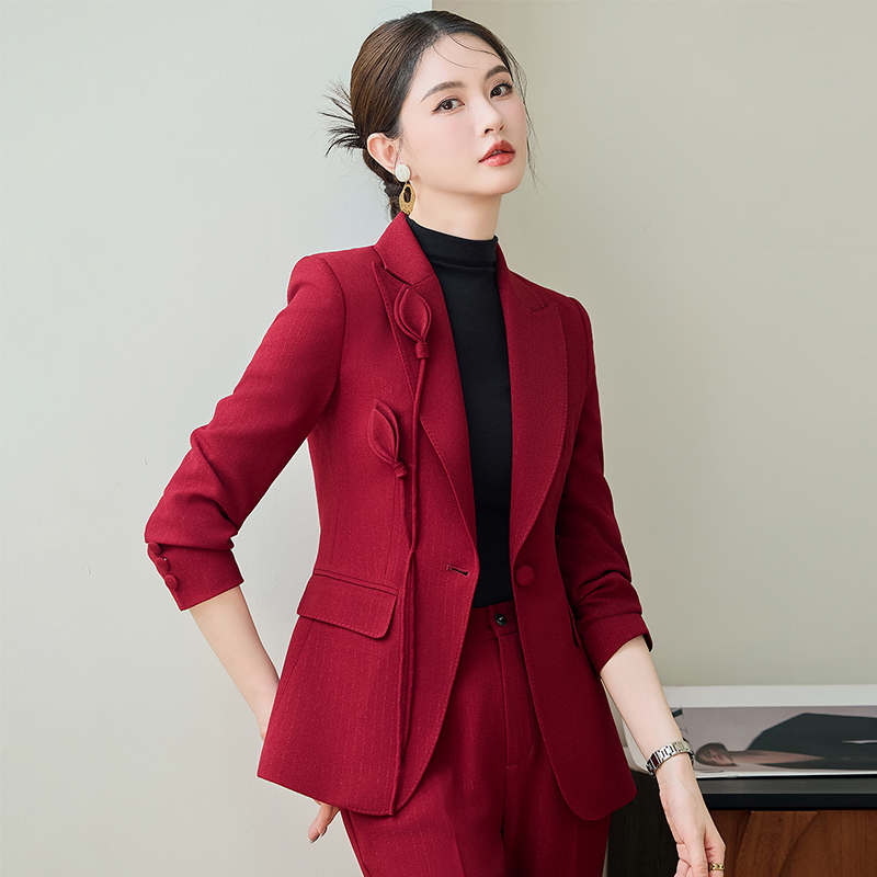 High end long sleeved suit jacket with a sense of design, women's 2025 autumn outfit new style, simple and capable temperament, slim fit suit set High end long sleeved suit jacket with a sense of design, women's 2025 autumn outfit new style, simple and capable temperament, slim fit suit set