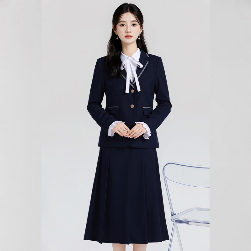 British style gray suit for women in autumn 2025, new design with a niche temperament, college style long sleeved suit British style gray suit for women in autumn 2025, new design with a niche temperament, college style long sleeved suit