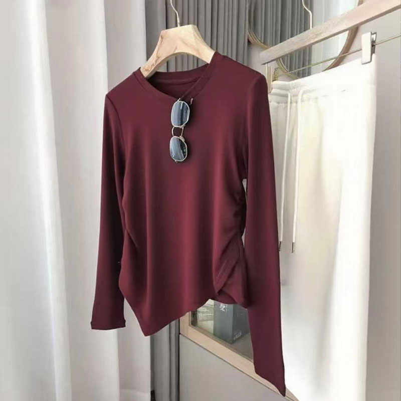 Small and slim fit versatile T-shirt for women in autumn 2025, fashionable and simple design, niche temperament base shirt Small and slim fit versatile T-shirt for women in autumn 2025, fashionable and simple design, niche temperament base shirt