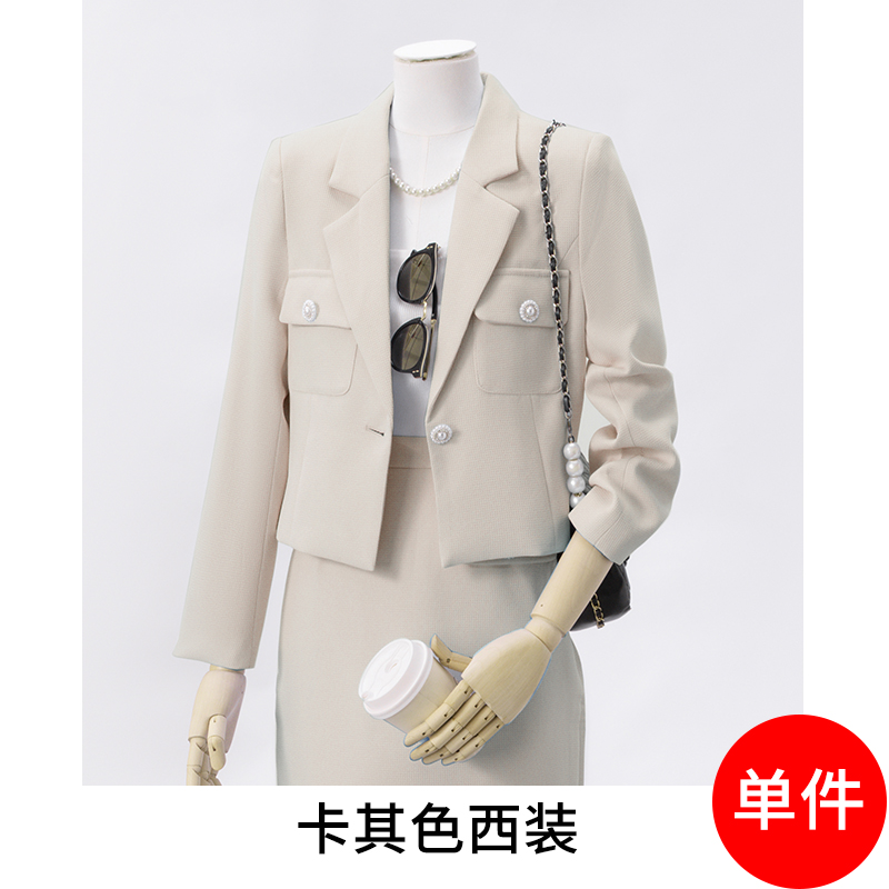 Mingyuan Xiaoxiangfeng temperament short jacket for women in early autumn 2025 fashion Korean version casual versatile commuting suit set Mingyuan Xiaoxiangfeng temperament short jacket for women in early autumn 2025 fashion Korean version casual versatile commuting suit set