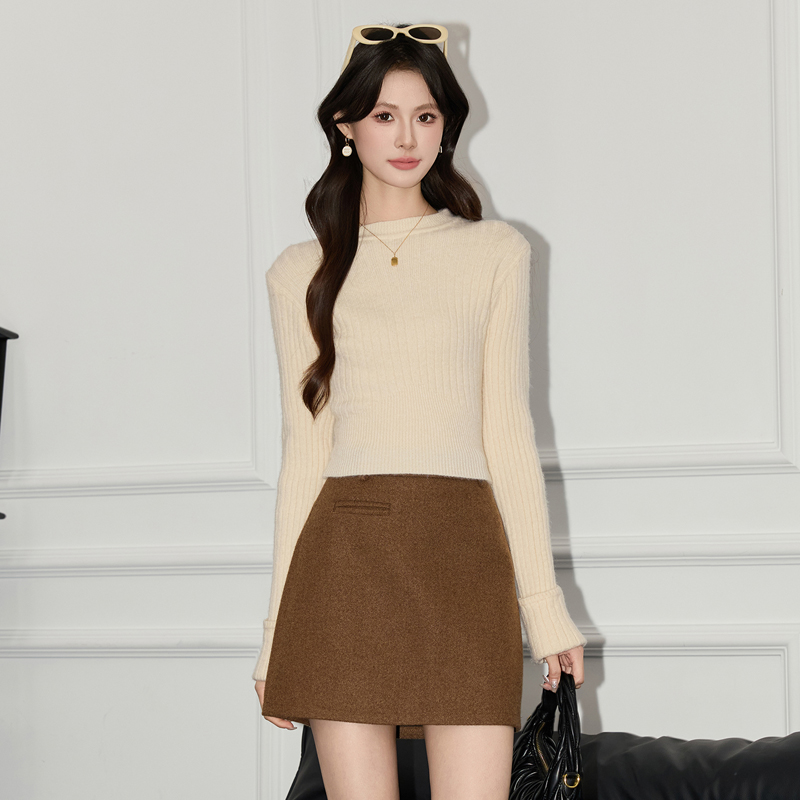 2025 slim fit and slimming sweater for women's autumn and winter new design sense, niche casual versatile short base sweater 2025 slim fit and slimming sweater for women's autumn and winter new design sense, niche casual versatile short base sweater