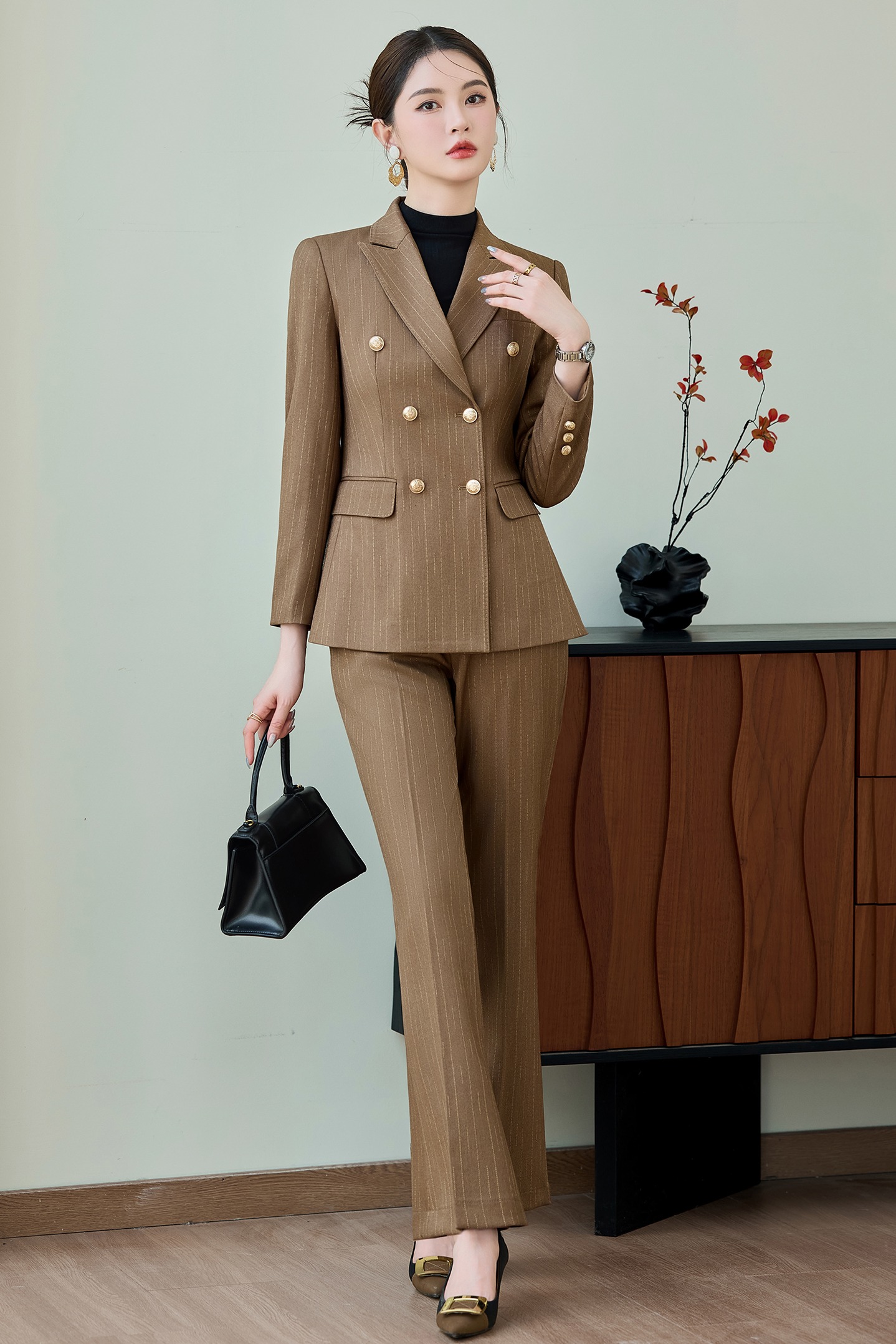 High end striped double breasted suit jacket for women, autumn new style, simple and capable temperament, commuting formal suit set High end striped double breasted suit jacket for women, autumn new style, simple and capable temperament, commuting formal suit set