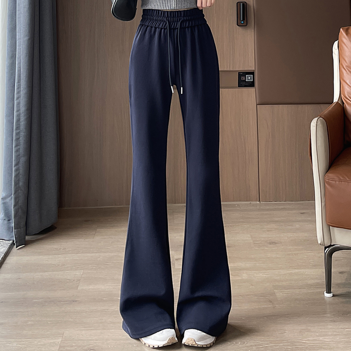 Sports wide leg pants for women, 2025 early autumn new style, fashionable and simple temperament, design sense, niche leisure versatile elastic pants Sports wide leg pants for women, 2025 early autumn new style, fashionable and simple temperament, design sense, niche leisure versatile elastic pants