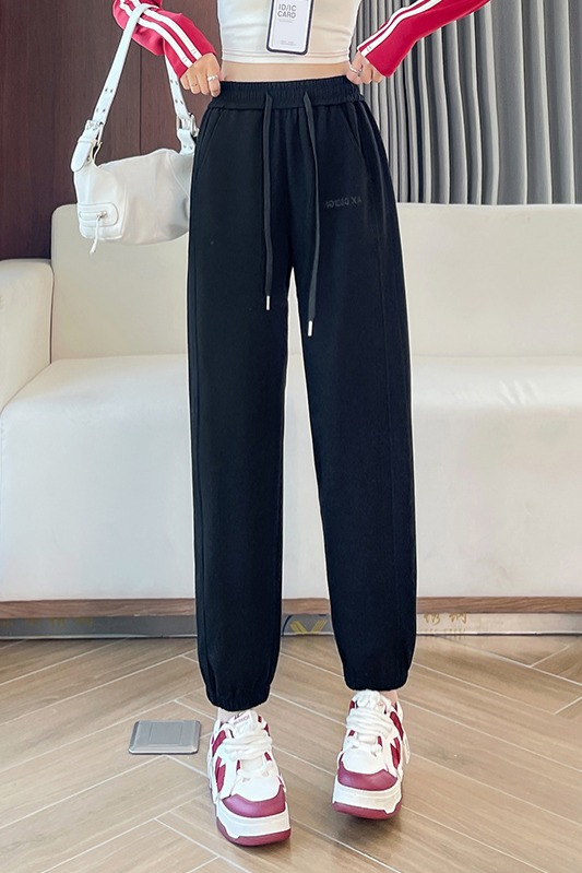 Small and loose fitting sports pants for women in autumn and winter 2025, new fashionable, simple, casual and versatile elastic pants Small and loose fitting sports pants for women in autumn and winter 2025, new fashionable, simple, casual and versatile elastic pants