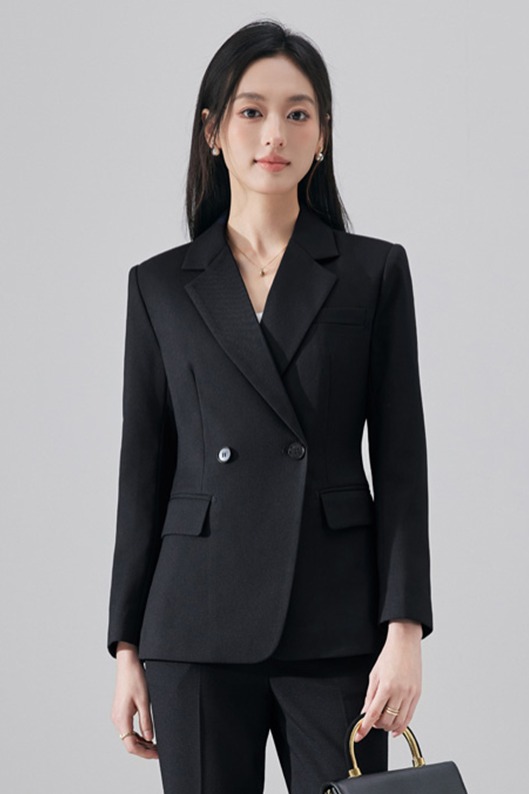 High end professional women's black suit set for women in autumn 2025, slim fit and slimming temperament, commuting formal work clothes High end professional women's black suit set for women in autumn 2025, slim fit and slimming temperament, commuting formal work clothes