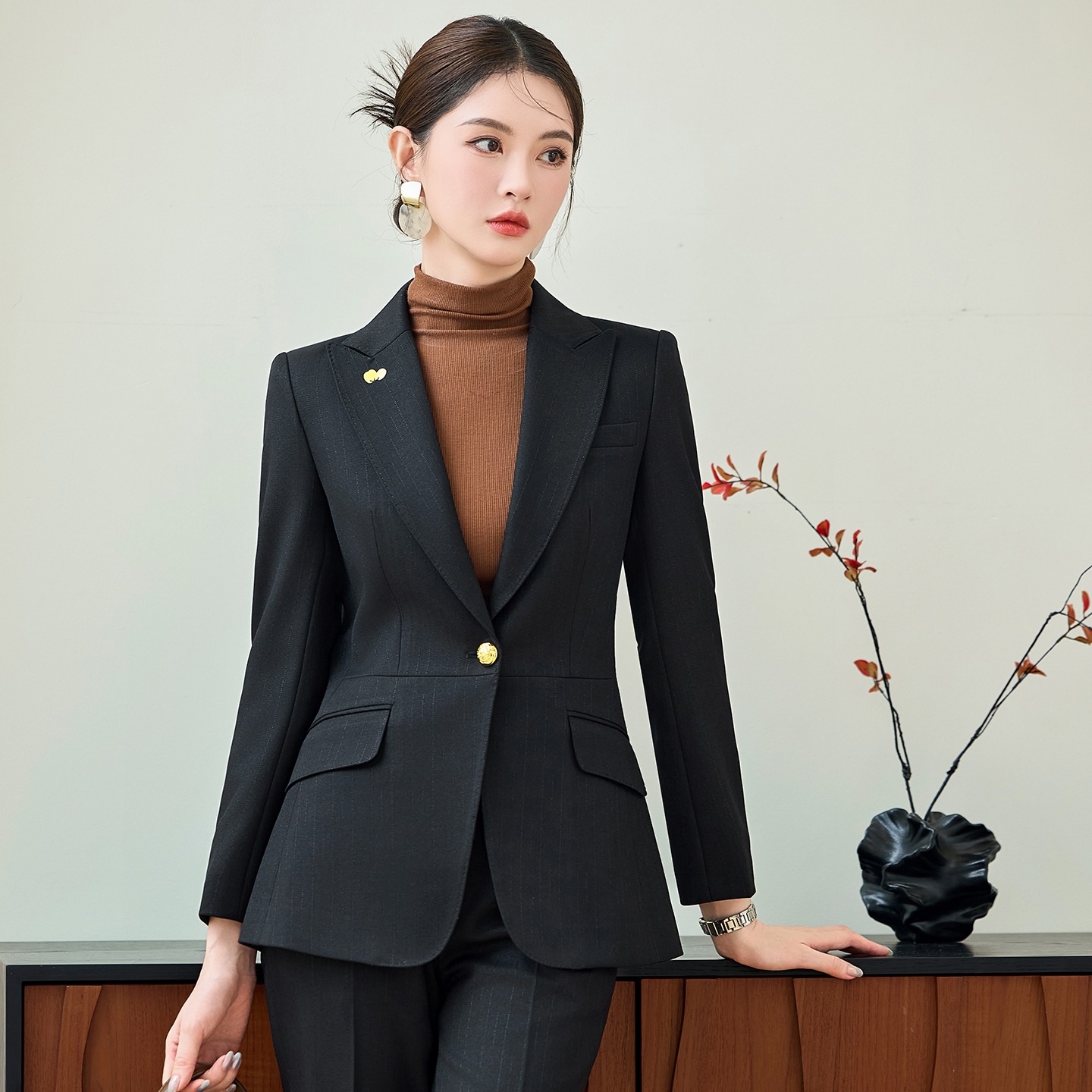 Wedding host, professional formal suit, women's 2025 autumn new style slim fit one button commuting work uniform Wedding host, professional formal suit, women's 2025 autumn new style slim fit one button commuting work uniform