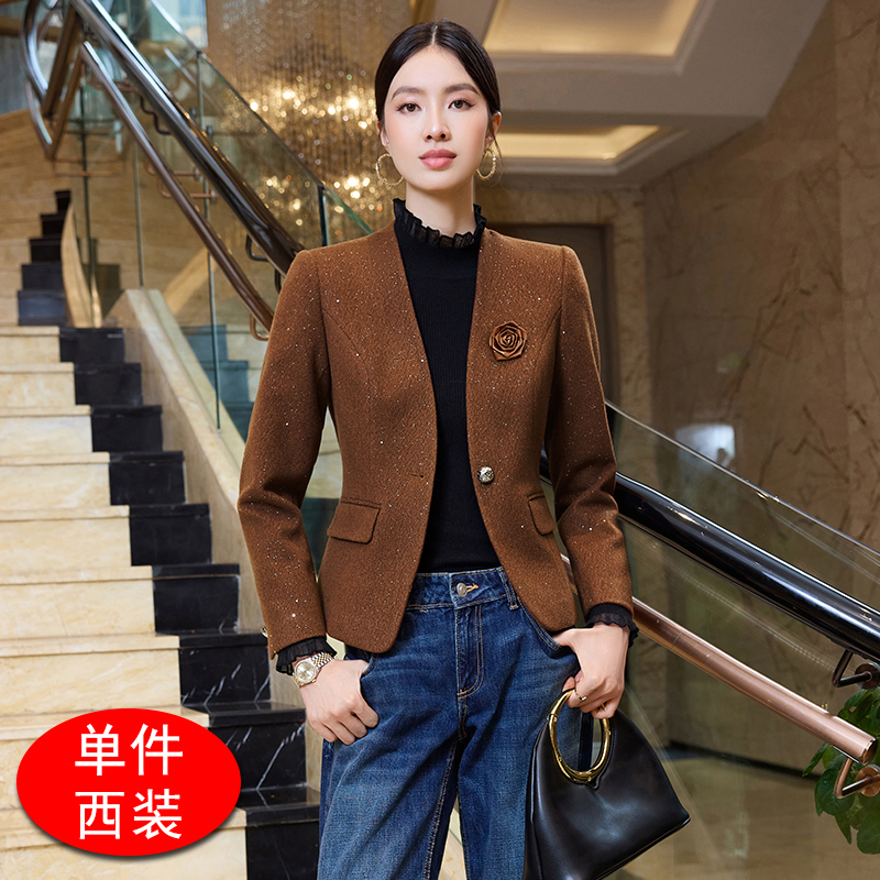 Small stature, collarless suit jacket, women's 2025 early autumn new design, niche commuting versatile small suit Small stature, collarless suit jacket, women's 2025 early autumn new design, niche commuting versatile small suit