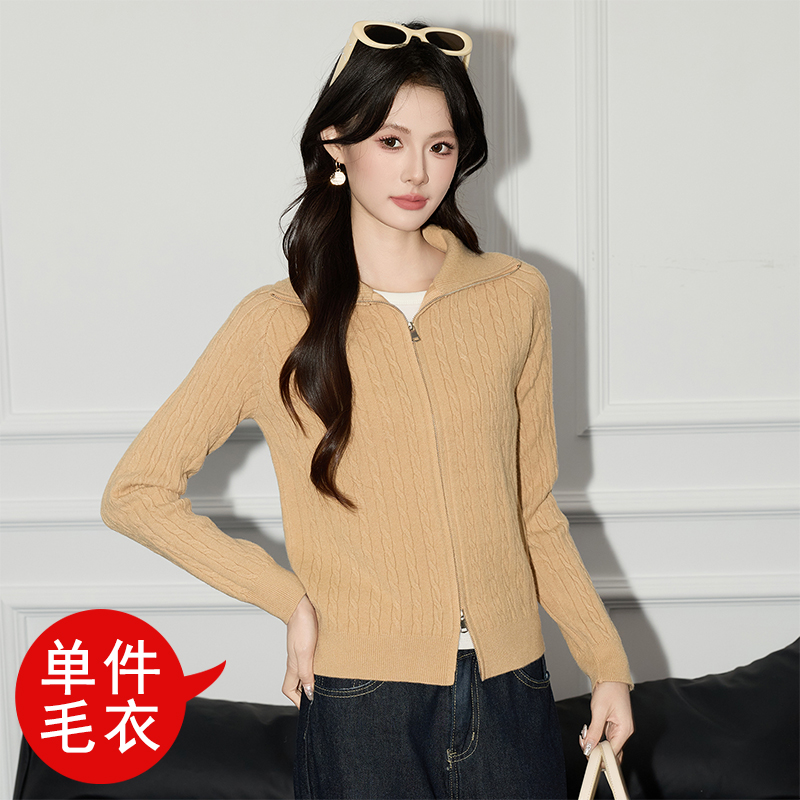 Design sense of western-style double zipper sweater for women in autumn 2025, new style for small stature, versatile base shirt, top Design sense of western-style double zipper sweater for women in autumn 2025, new style for small stature, versatile base shirt, top