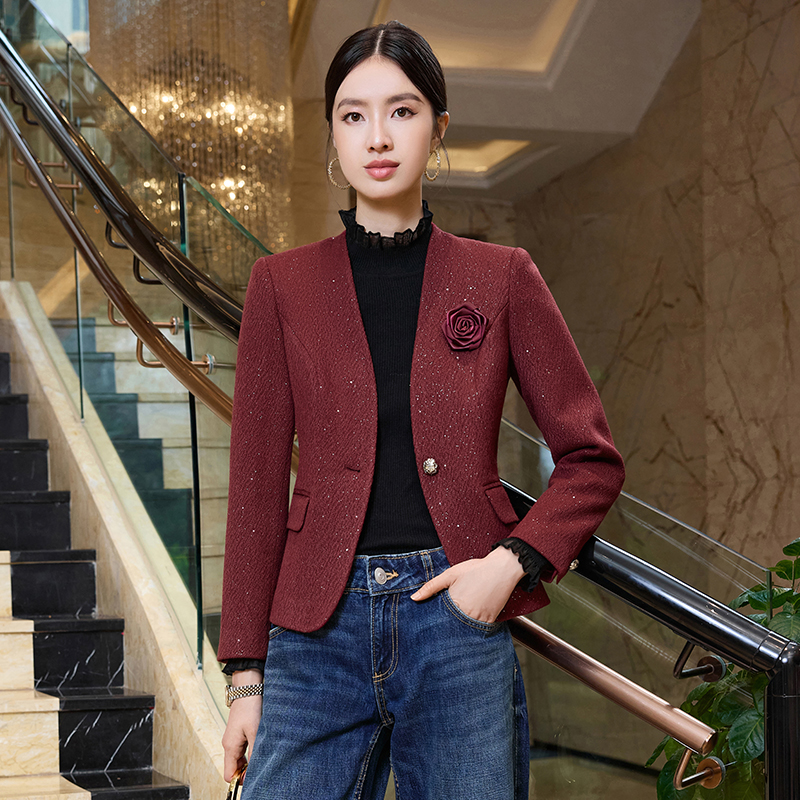 Small stature, collarless suit jacket, women's 2025 early autumn new design, niche commuting versatile small suit Small stature, collarless suit jacket, women's 2025 early autumn new design, niche commuting versatile small suit