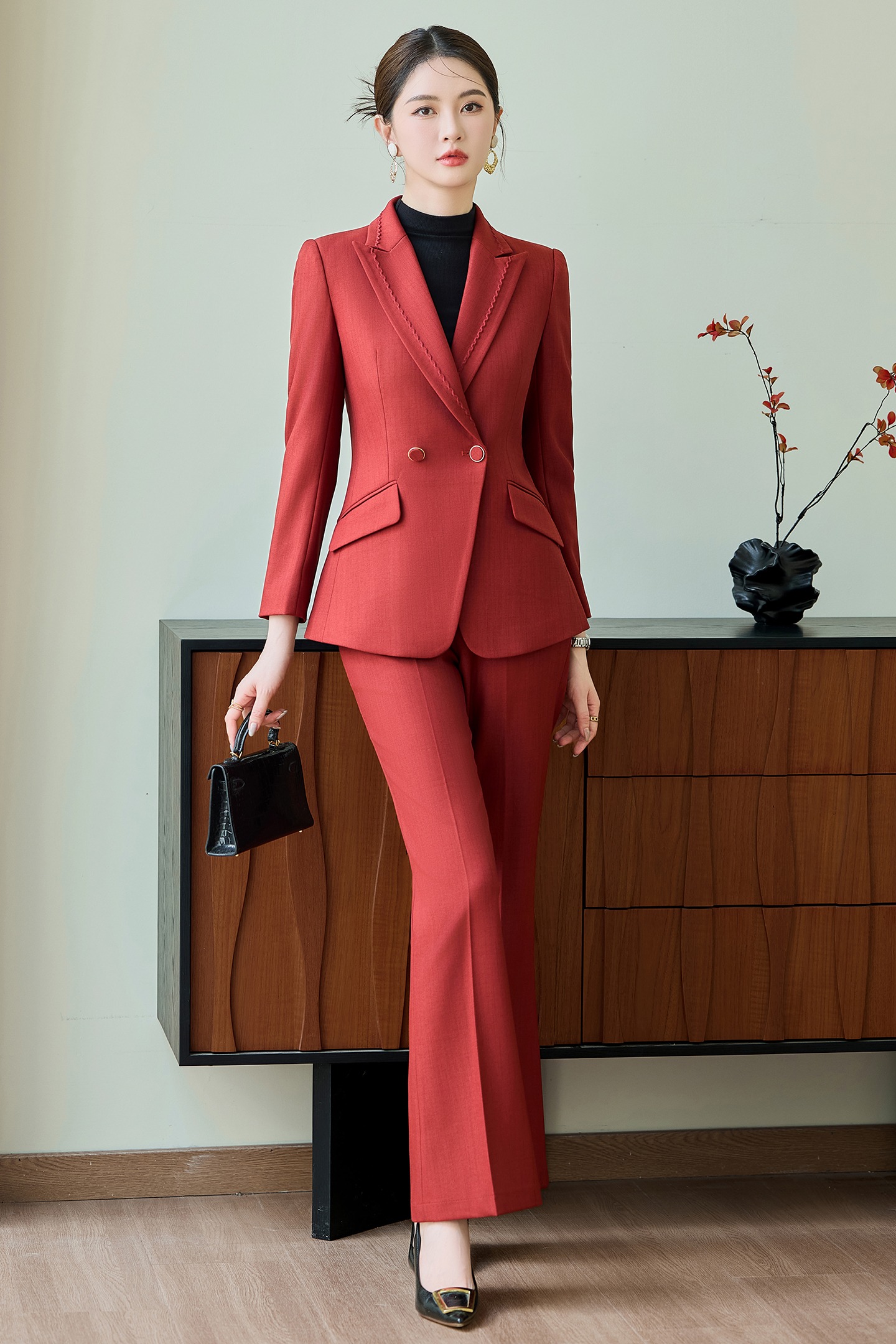 Capable temperament goddess style commuting suit set for women 2025 early autumn new design sense high-end professional work clothes Capable temperament goddess style commuting suit set for women 2025 early autumn new design sense high-end professional work clothes