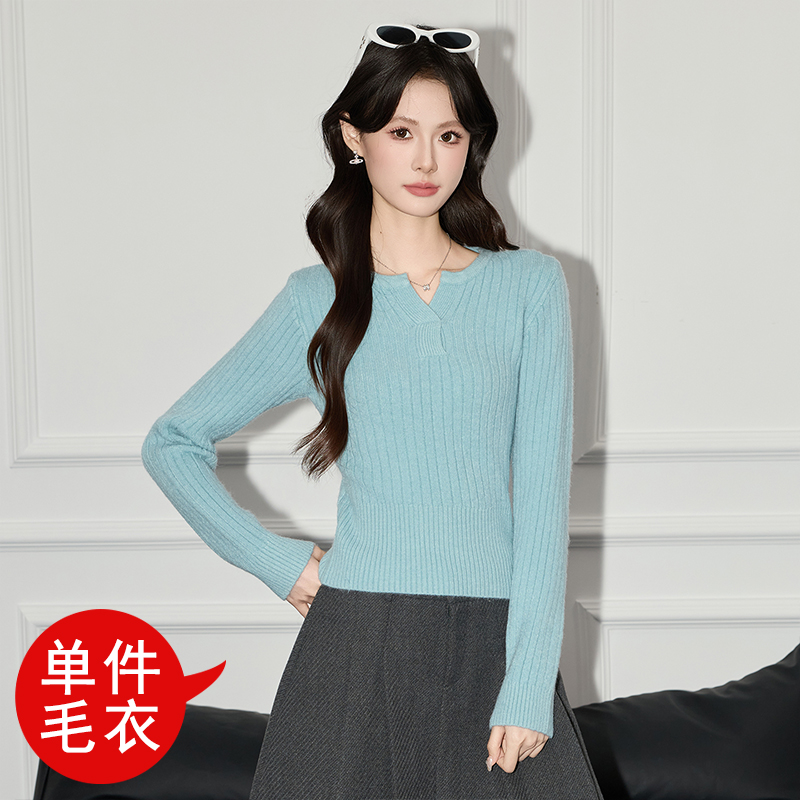 Half open neck knitted base sweater for women in autumn and winter 2025, stylish interior with pullover sweater, slim fit and versatile top for slimming Half open neck knitted base sweater for women in autumn and winter 2025, stylish interior with pullover sweater, slim fit and versatile top for slimming