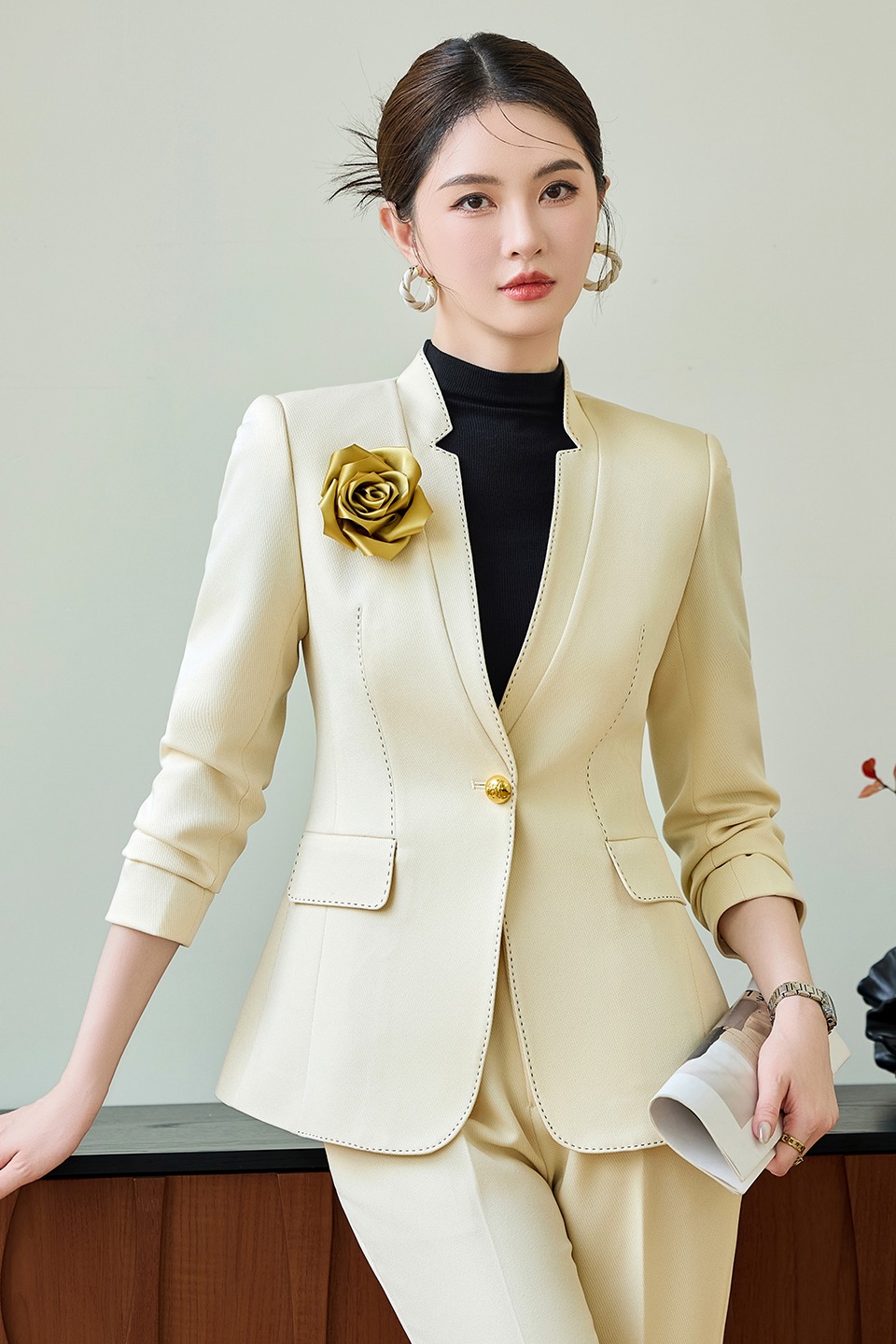 2025 temperament high-end collarless suit for women in autumn, slim fit and slimming, one button commuting formal suit, professional suit 2025 temperament high-end collarless suit for women in autumn, slim fit and slimming, one button commuting formal suit, professional suit