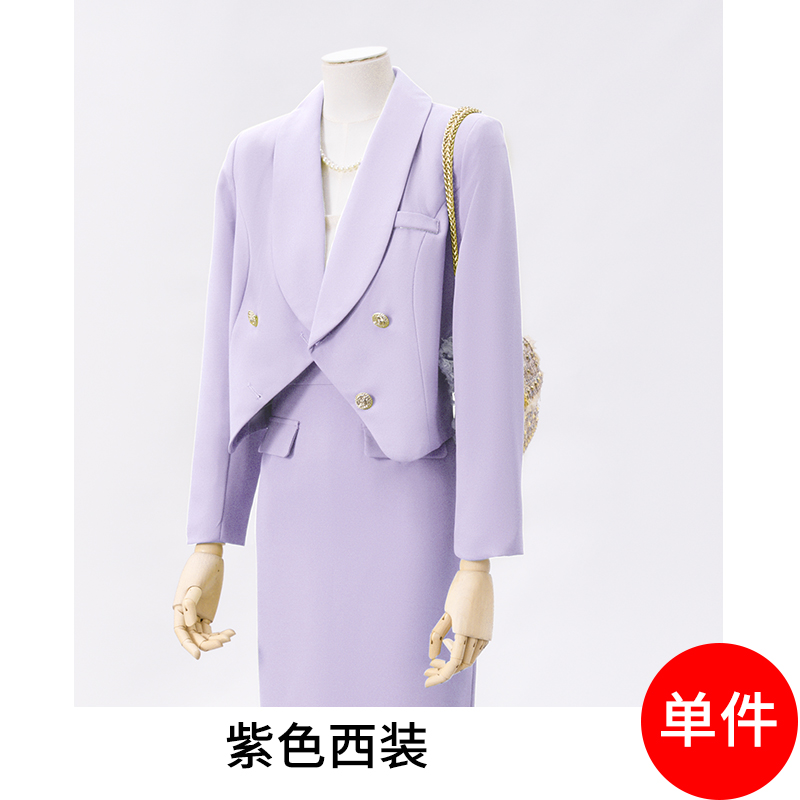 Short and petite suit, half skirt set, women's 2025 early autumn new style, minimalist temperament, age reducing short suit Short and petite suit, half skirt set, women's 2025 early autumn new style, minimalist temperament, age reducing short suit