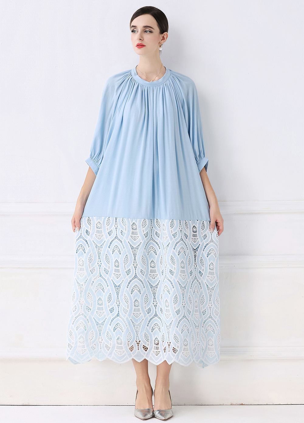 Real shot of heavy-duty embroidery hollowed out water-soluble lace patchwork dress Real shot of heavy-duty embroidery hollowed out water-soluble lace patchwork dress