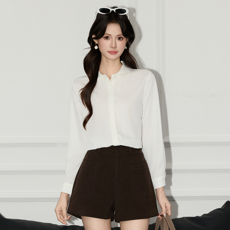 Commuting versatile blue shirt for women in autumn 2025, new fashionable and simple style, inner layer bottom shirt, long sleeved shirt Commuting versatile blue shirt for women in autumn 2025, new fashionable and simple style, inner layer bottom shirt, long sleeved shirt