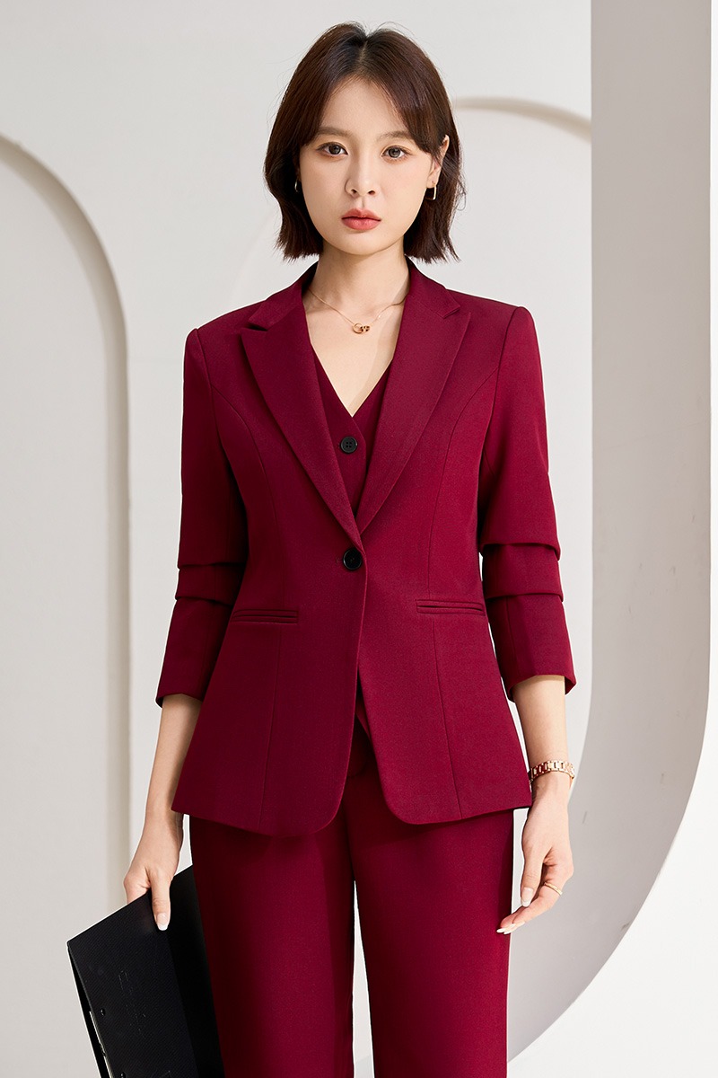 Workplace formal attire, professional suit, vest pants set, women's autumn slim fit, slimming temperament, commuting work clothes Workplace formal attire, professional suit, vest pants set, women's autumn slim fit, slimming temperament, commuting work clothes
