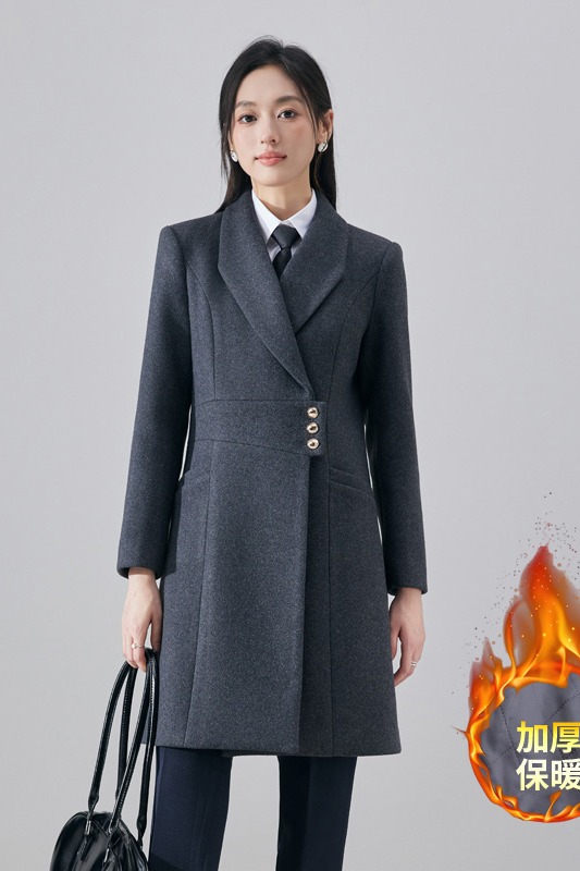 Thickened and warm medium to long woolen coat for women in autumn and winter of 2025, with a simple and capable temperament, suitable for commuting and work Thickened and warm medium to long woolen coat for women in autumn and winter of 2025, with a simple and capable temperament, suitable for commuting and work