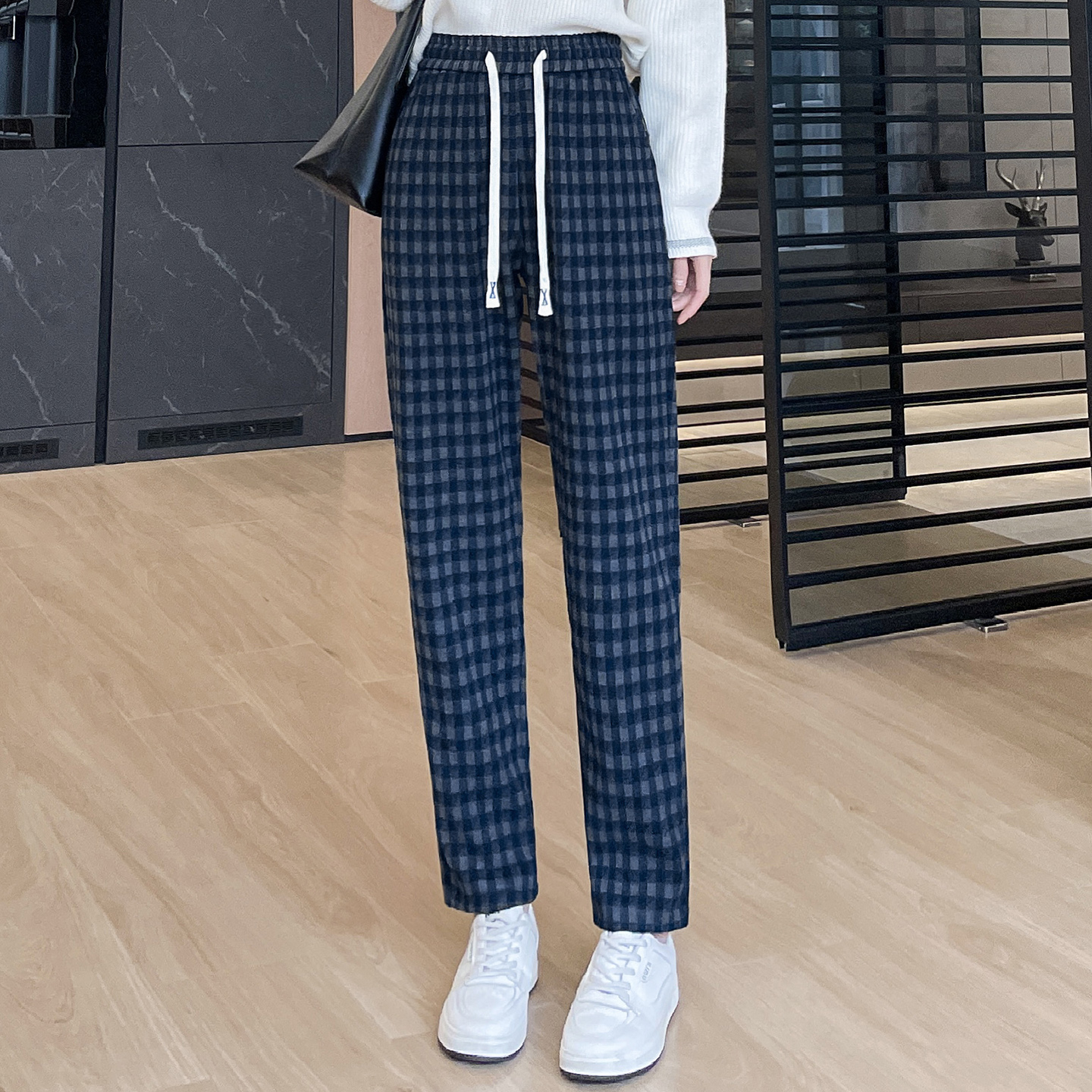 Small woolen casual pants for women in autumn 2025, with a simple temperament and OL casual versatile elastic waisted pants Small woolen casual pants for women in autumn 2025, with a simple temperament and OL casual versatile elastic waisted pants