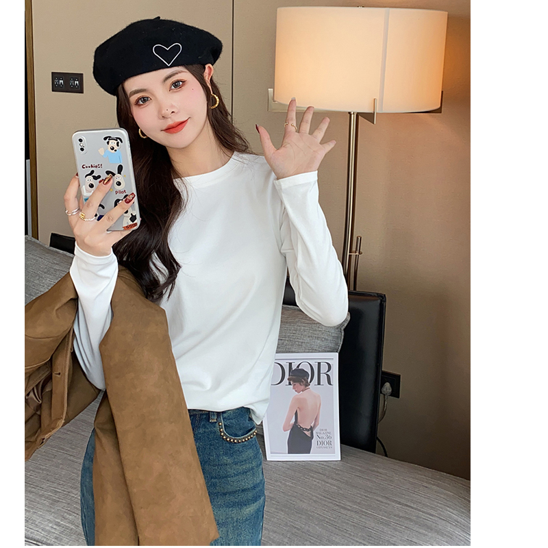 Short round neck T-shirt for women in autumn 2025, slim fit and slimming style, casual and versatile small base shirt Short round neck T-shirt for women in autumn 2025, slim fit and slimming style, casual and versatile small base shirt