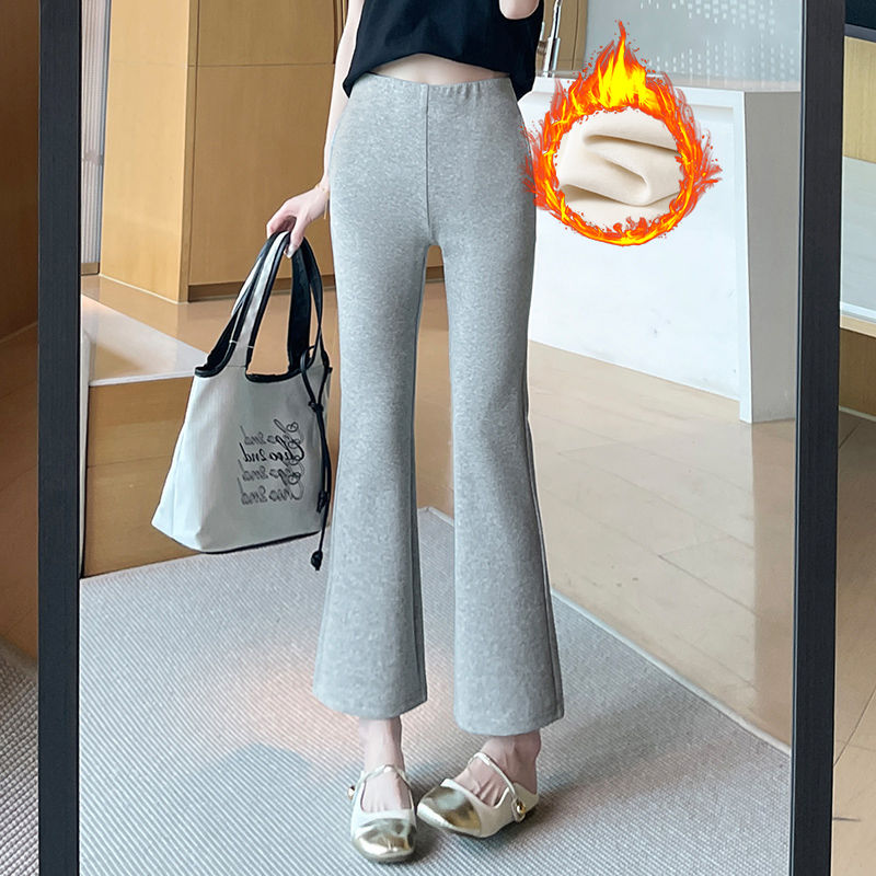 2025 Velvet Thickened Micro Pull Pants for Women's Autumn and Winter Design, with a niche temperament, casual and versatile, short cropped pants