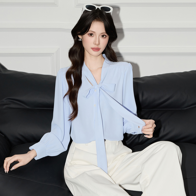 2025 design sense niche temperament lace up shirt small shirt women's early autumn casual versatile OL fashionable simple shirt