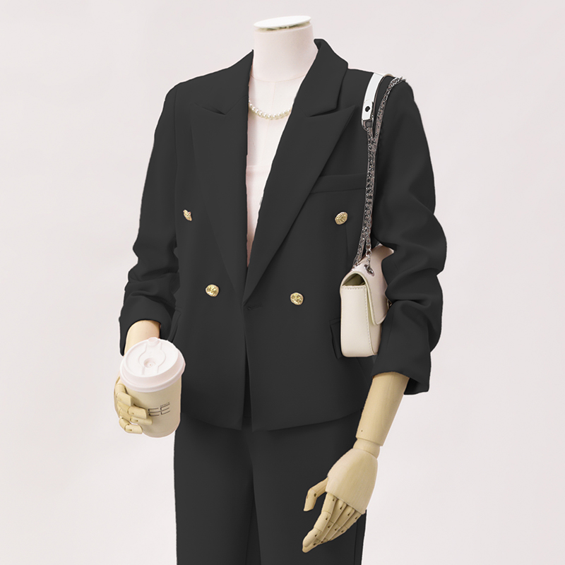 Pink suit set for women, autumn 2025 fashion Korean version, temperament goddess style, small stature commuting short suit Pink suit set for women, autumn 2025 fashion Korean version, temperament goddess style, small stature commuting short suit