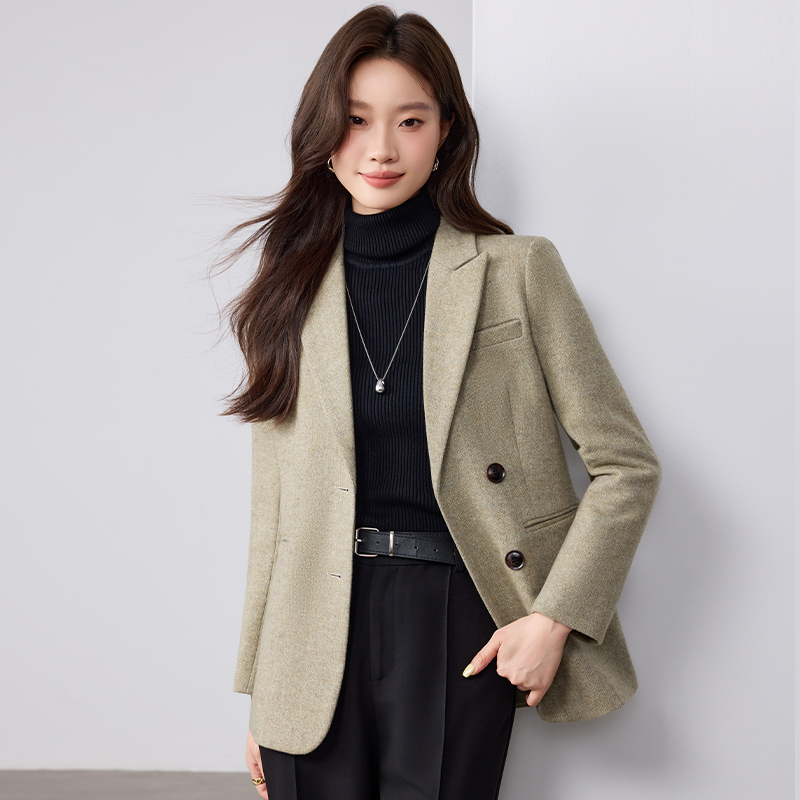 Design sense, temperament, single breasted suit jacket, women's autumn slimming and slimming commuting formal work clothes, long sleeved suit Design sense, temperament, single breasted suit jacket, women's autumn slimming and slimming commuting formal work clothes, long sleeved suit