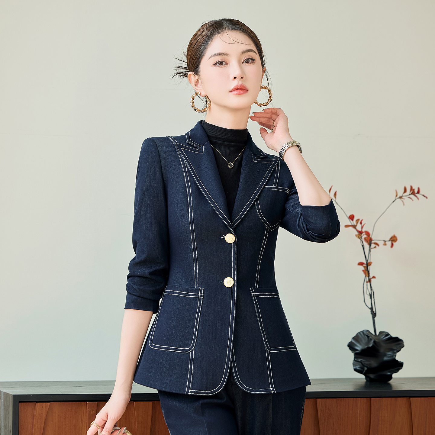 Design sense slim fit professional suit set for women 2025 early autumn new style simple and capable temperament commuting formal suit Design sense slim fit professional suit set for women 2025 early autumn new style simple and capable temperament commuting formal suit