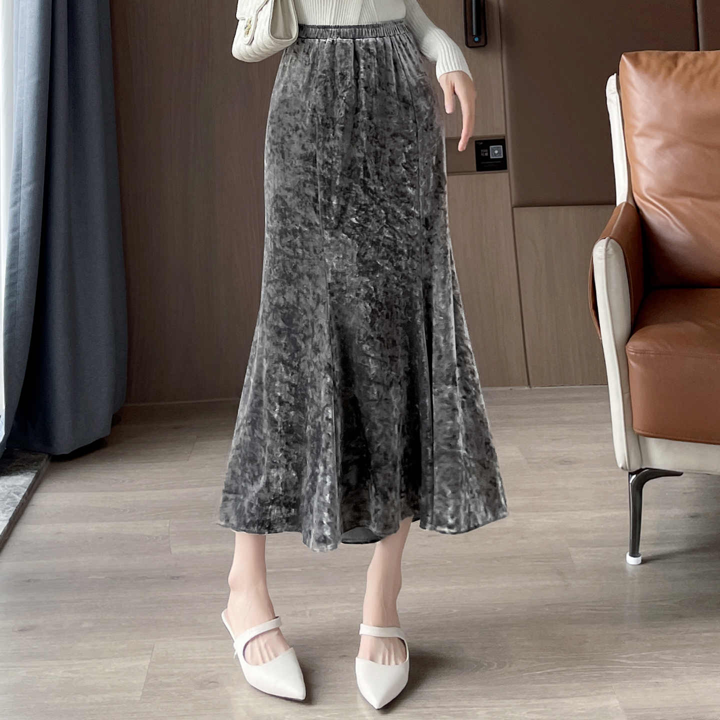 Fat mm plus size high waist, wrapped buttocks, fishtail skirt, autumn and winter golden velvet flower bottle skirt, half body skirt, light luxury, high-end feeling, mid length skirt Fat mm plus size high waist, wrapped buttocks, fishtail skirt, autumn and winter golden velvet flower bottle skirt, half body skirt, light luxury, high-end feeling, mid length skirt