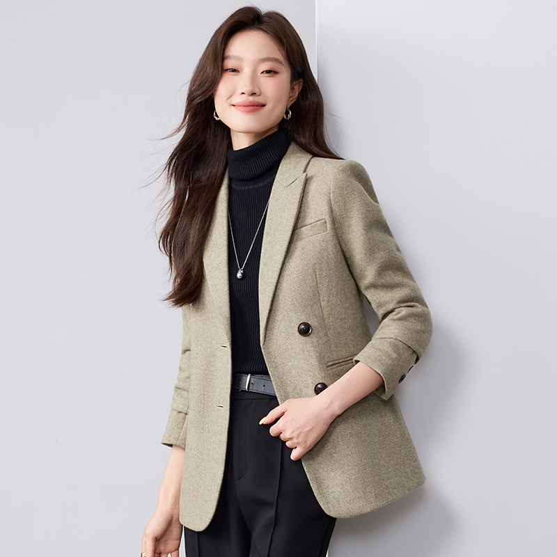 Design sense, temperament, single breasted suit jacket, women's autumn slimming and slimming commuting formal work clothes, long sleeved suit Design sense, temperament, single breasted suit jacket, women's autumn slimming and slimming commuting formal work clothes, long sleeved suit