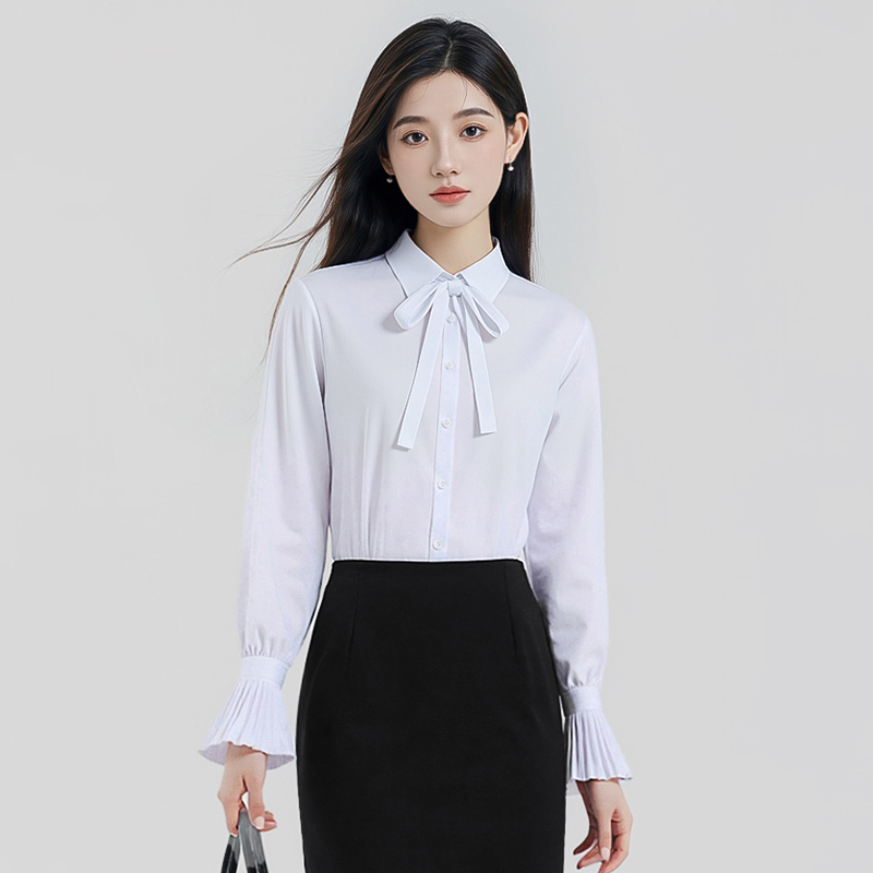 Xiaoxiangfeng temperament casual white shirt for women in early autumn 2025, with a niche and versatile design sense, a lace up shirt, and a small shirt Xiaoxiangfeng temperament casual white shirt for women in early autumn 2025, with a niche and versatile design sense, a lace up shirt, and a small shirt