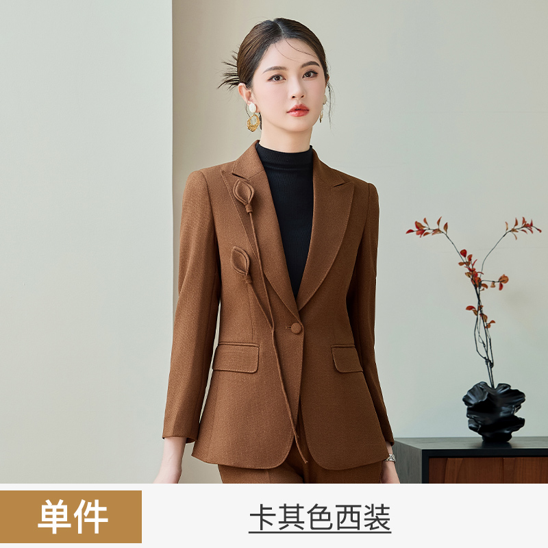 High end long sleeved suit jacket with a sense of design, women's 2025 autumn outfit new style, simple and capable temperament, slim fit suit set High end long sleeved suit jacket with a sense of design, women's 2025 autumn outfit new style, simple and capable temperament, slim fit suit set