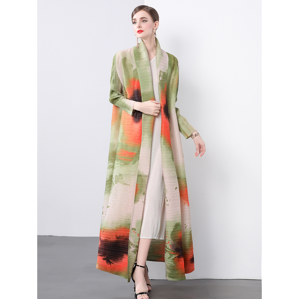 Factory direct sales of Miyake pleated loose plus size printed dress jacket Factory direct sales of Miyake pleated loose plus size printed dress jacket
