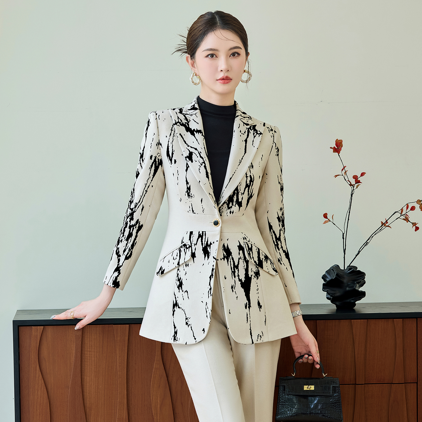 Chinese style printed suit set for women 2025 early autumn new slim fit one button commuting formal work clothes