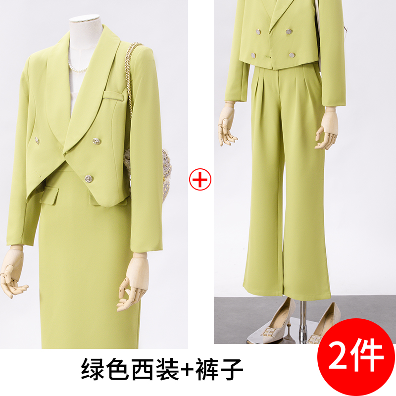 Short and petite suit, half skirt set, women's 2025 early autumn new style, minimalist temperament, age reducing short suit Short and petite suit, half skirt set, women's 2025 early autumn new style, minimalist temperament, age reducing short suit