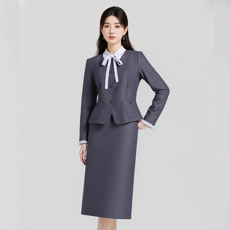Temperament round neck professional suit set for women in autumn 2025, new fashionable and simple commuting formal work clothes
