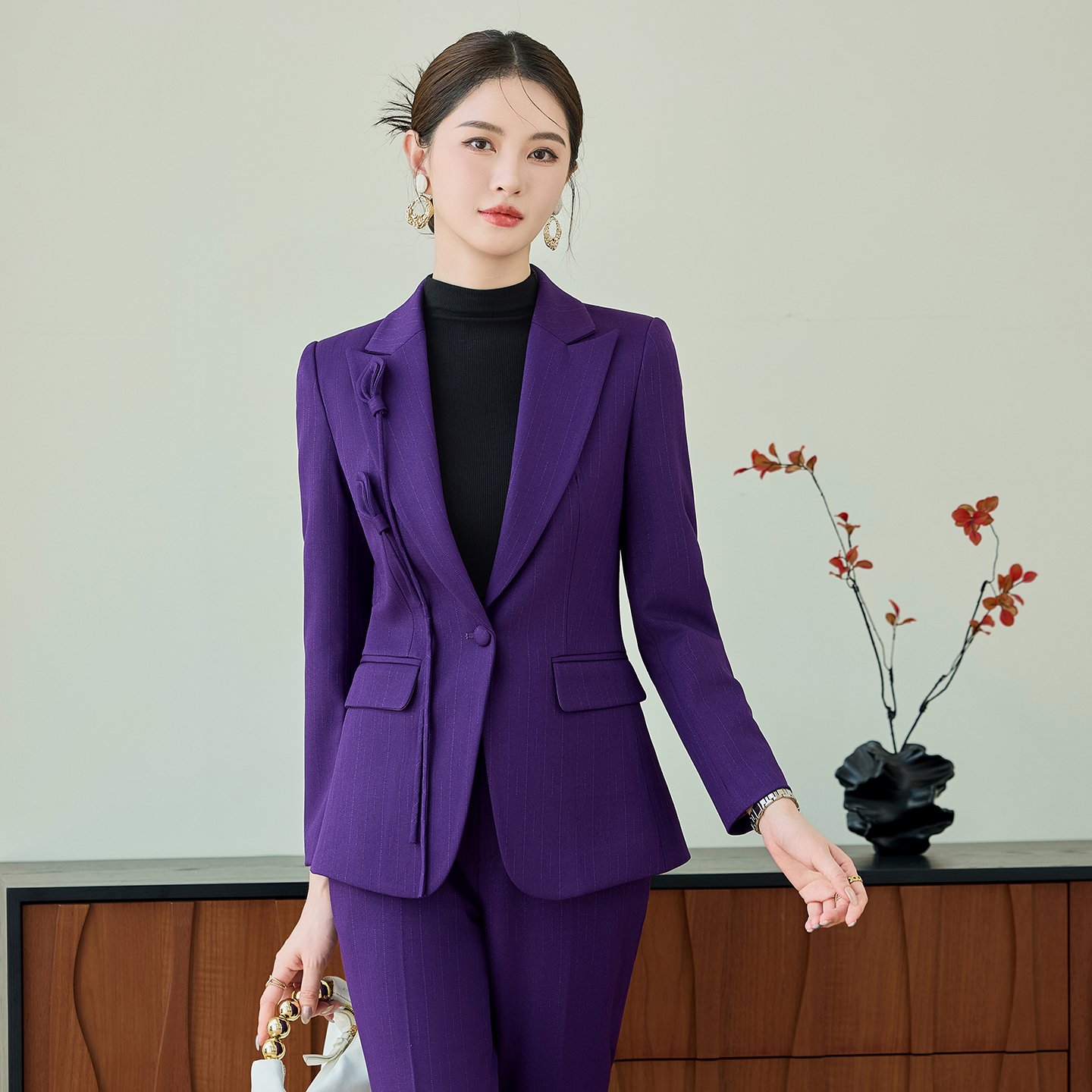 Unique design, high-end suit jacket, women's 2025 early autumn new style, simple and capable temperament, commuting suit set Unique design, high-end suit jacket, women's 2025 early autumn new style, simple and capable temperament, commuting suit set