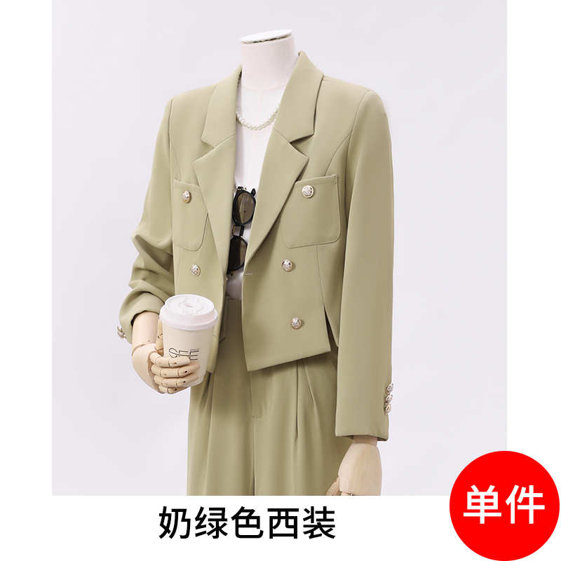 Minimalist temperament, petite suit for women, autumn 2025 design sense, niche commuting versatile short suit Minimalist temperament, petite suit for women, autumn 2025 design sense, niche commuting versatile short suit