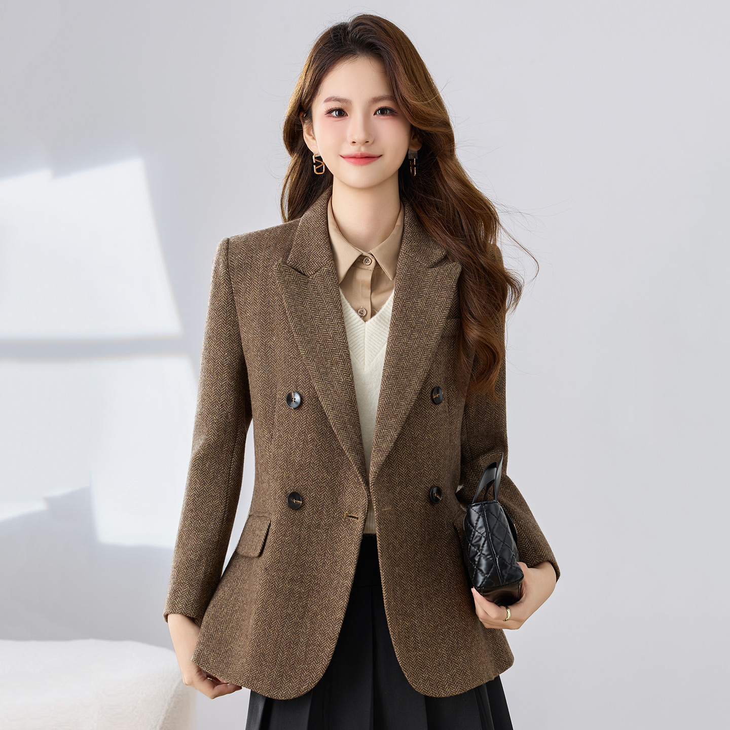 Wool suit jacket, women's autumn and winter clothing, high-end temperament, goddess style, commuting formal attire, professional double breasted small suit
