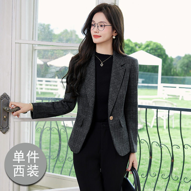 Checkered suit jacket for women 2025 early autumn new style, simple and capable temperament, retro commuting professional long sleeved small suit Checkered suit jacket for women 2025 early autumn new style, simple and capable temperament, retro commuting professional long sleeved small suit