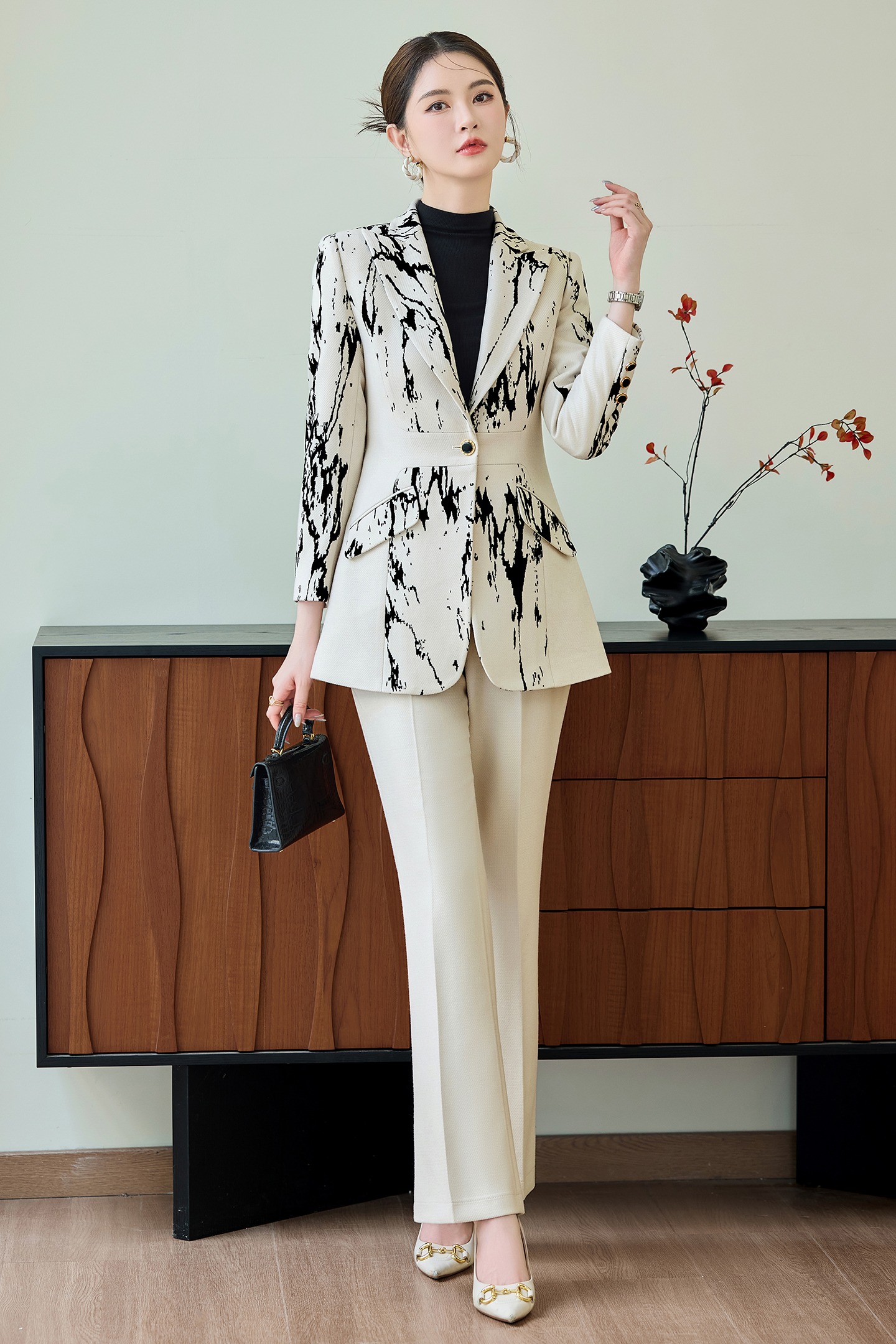 Chinese style printed suit set for women 2025 early autumn new slim fit one button commuting formal work clothes Chinese style printed suit set for women 2025 early autumn new slim fit one button commuting formal work clothes