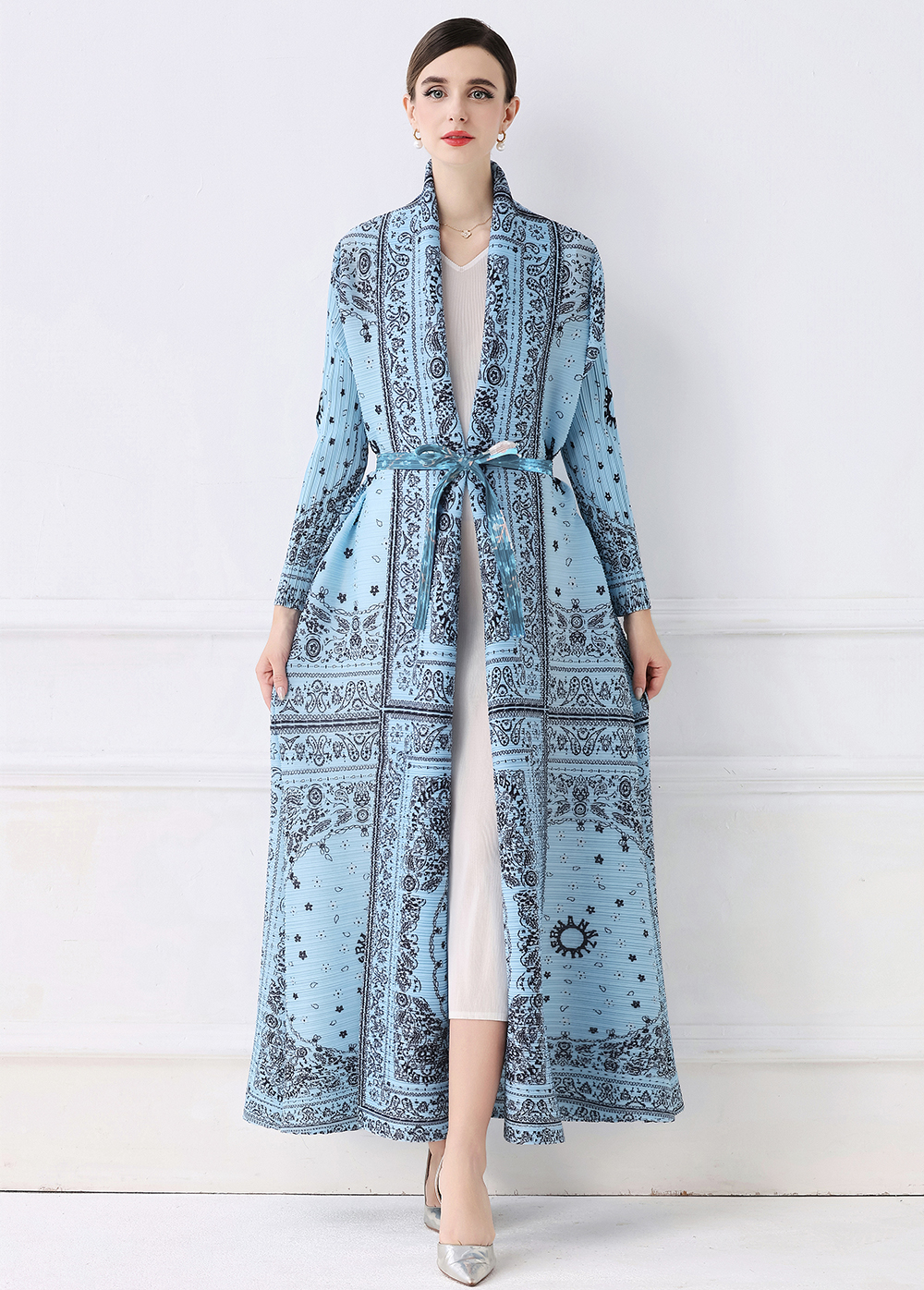 Factory direct sales of Miyake pleated early autumn pleated loose plus size printed outerwear Factory direct sales of Miyake pleated early autumn pleated loose plus size printed outerwear