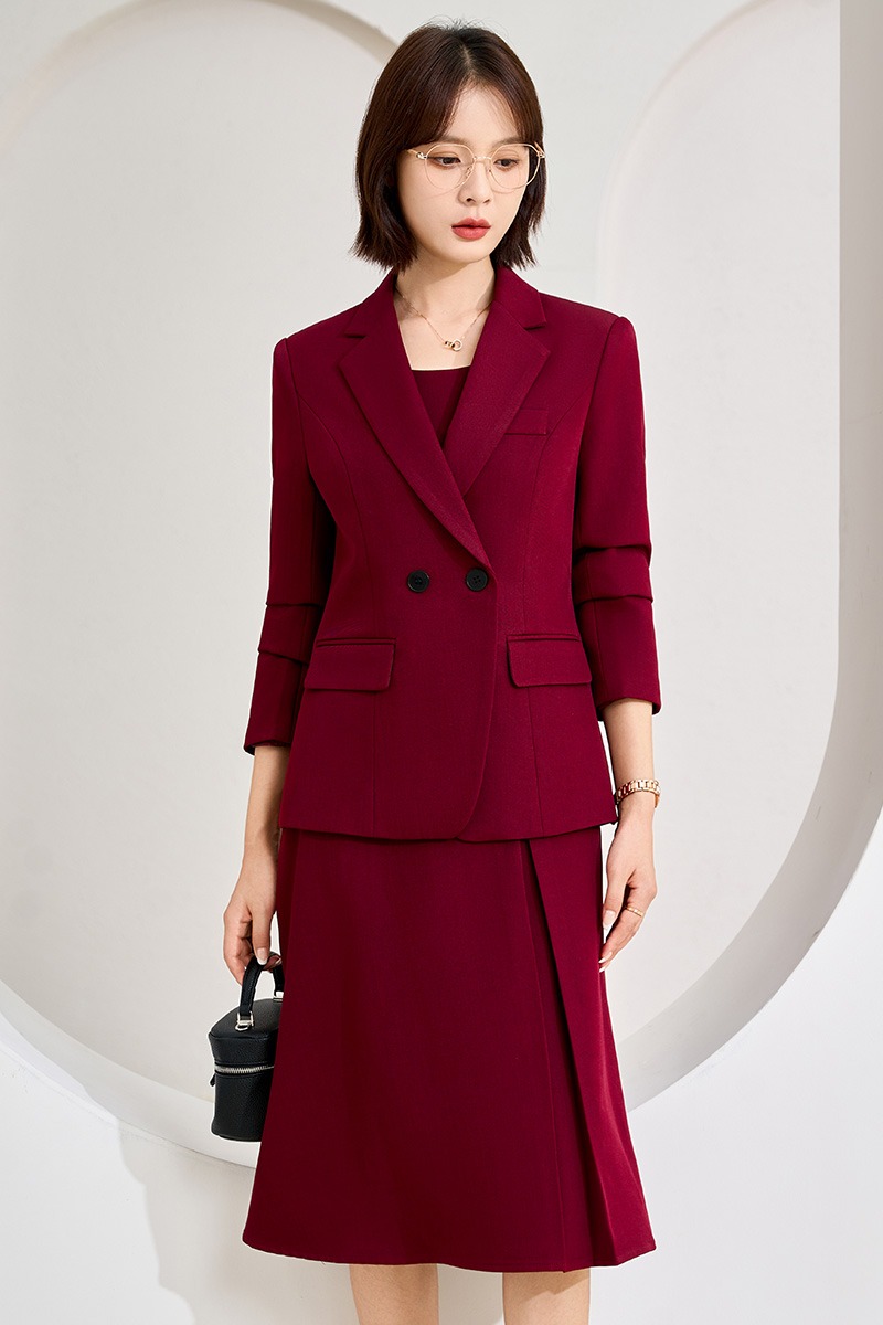 Fashionable and minimalist temperament, goddess style commuter suit jacket, women's early autumn new design, formal suit two-piece set Fashionable and minimalist temperament, goddess style commuter suit jacket, women's early autumn new design, formal suit two-piece set