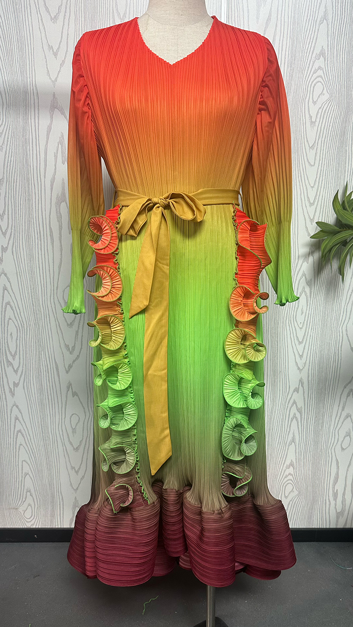 Sanzhai Foreign Trade Light Luxury High end Dress Gradient Color Lotus Leaf Edge Mushroom Edge Heavy duty Folded Long pleated Dress Sanzhai Foreign Trade Light Luxury High end Dress Gradient Color Lotus Leaf Edge Mushroom Edge Heavy duty Folded Long pleated Dress