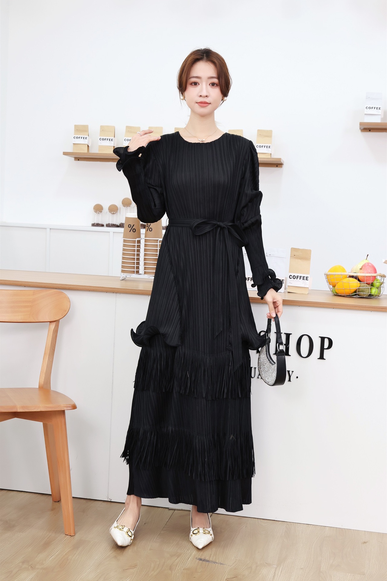 Miyake Cross border Heavy Industry Mushroom Edge Straightening tassel Folded Long Skirt Cake Skirt Long Sleeve Design Sensational Slimming Dress Miyake Cross border Heavy Industry Mushroom Edge Straightening tassel Folded Long Skirt Cake Skirt Long Sleeve Design Sensational Slimming Dress