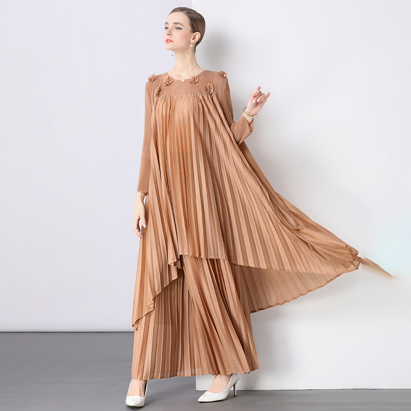 Miyake high-end fabric medium long three-dimensional flower nail bead long sleeved pleated suit high waist slimming pleated wide leg pants Miyake high-end fabric medium long three-dimensional flower nail bead long sleeved pleated suit high waist slimming pleated wide leg pants